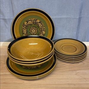 Vintage Montezuma International Stoneware Ceramic Dinnerware Set of 11 pcs